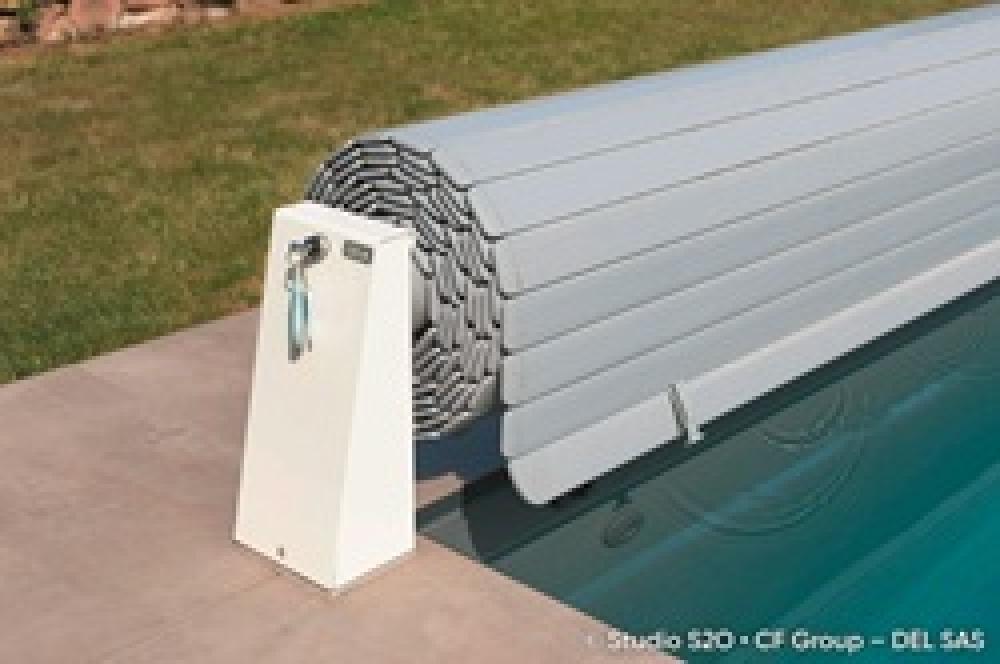 Rollabdeckung Rolleasy elektrisch Polycarbonat Solarlamellen